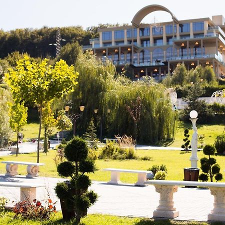 Wonderland Cluj Resort Feleacu エクステリア 写真