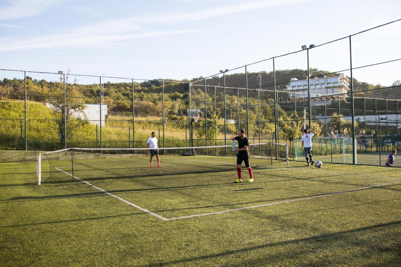 Wonderland Cluj Resort Feleacu エクステリア 写真