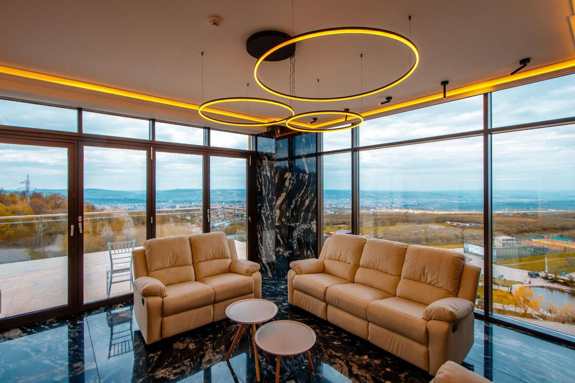 Wonderland Cluj Resort Feleacu エクステリア 写真
